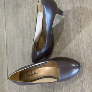 Brand new Life stride Sable, Rich brown pumps. Never worn!
